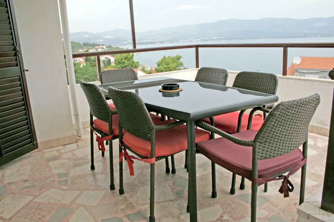 Apartments Villa Zvonimir Slatine